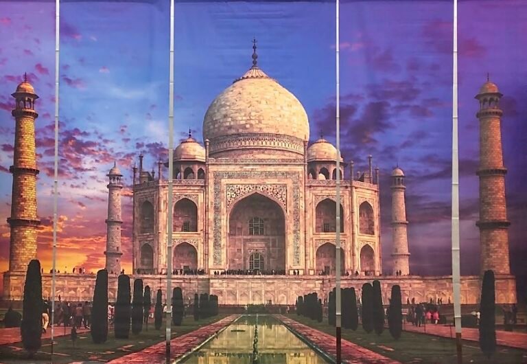 Taj Mahal scenic backdrop
